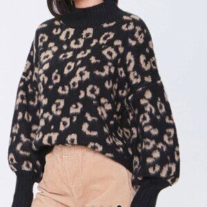 Forever 21 Women's Size M Bust 44 Black and Tan Leopard Print Fuzzy Sweater :)